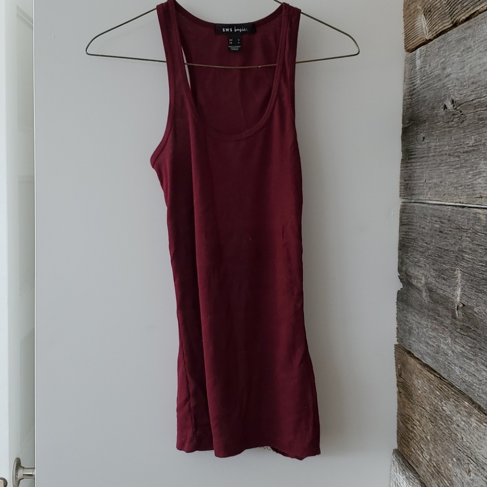 Tank tops - Picture 2 of 3